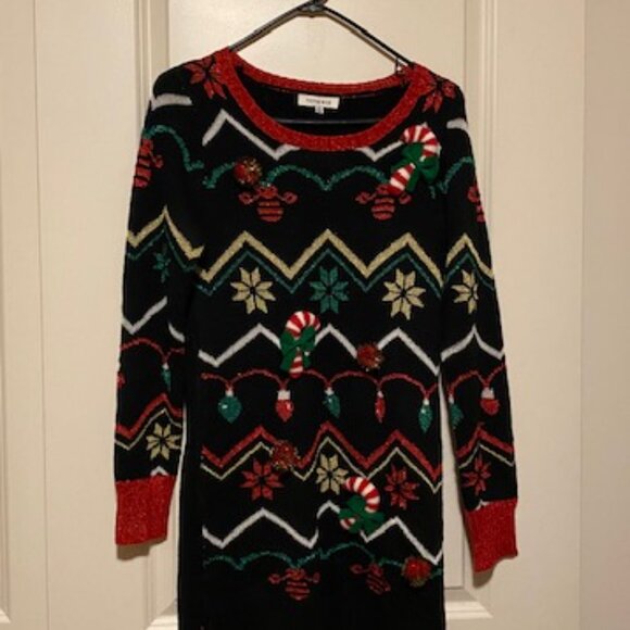 Christmas Sweater - Picture 11 of 12